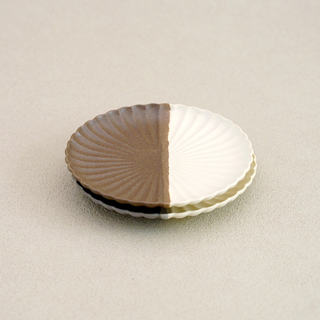 波佐見焼　団陶器　和食器　器　器好き　しのぎ　鎬　皿　取皿　丸皿　ケーキ皿