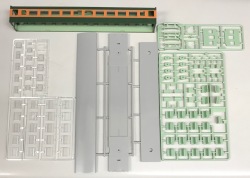 DPFH-3106 塗装済 ﾓﾊ80-300 1輌入りセット内容