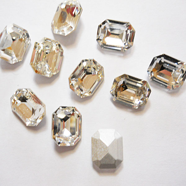 クリスタル・ビジュー・ファンシーストーン10個セット！