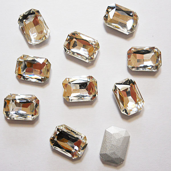 クリスタル・ビジュー・ファンシーストーン10個セット！