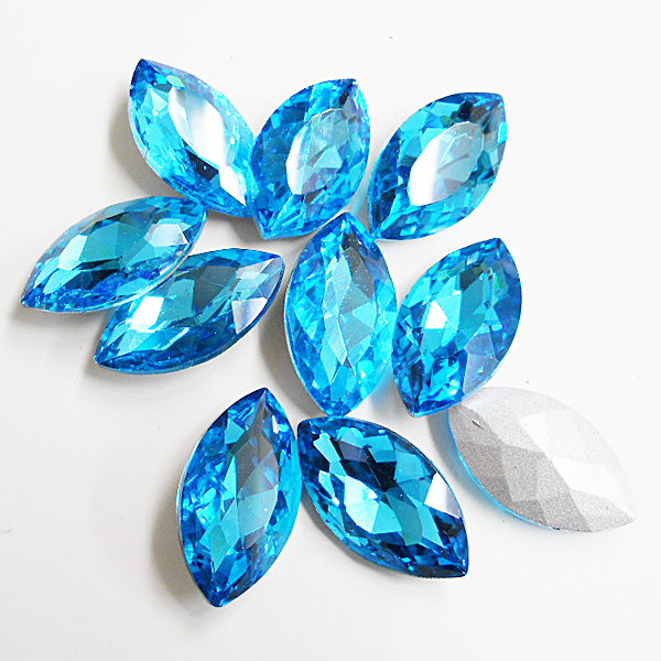 クリスタル・ビジュー・ファンシーストーン10個セット！