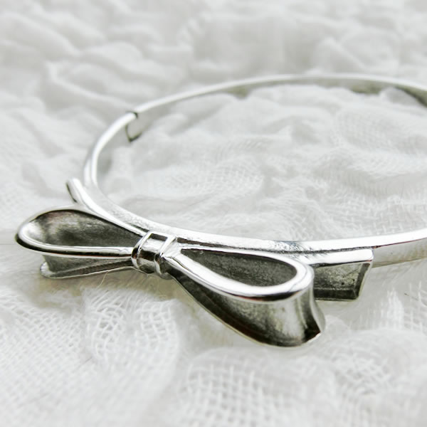 ステンレス バン グル リボン 開閉 式