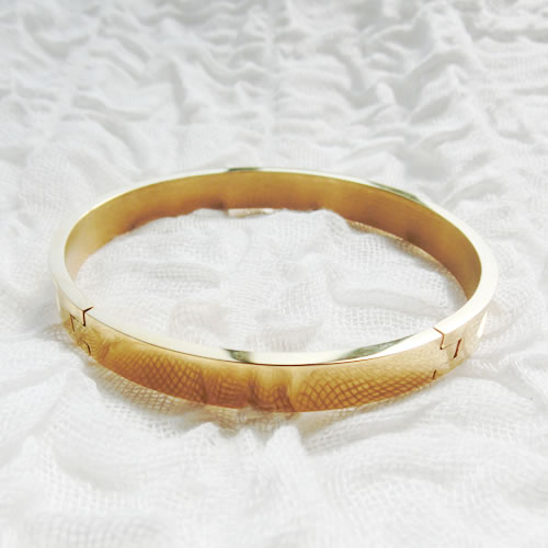 ステンレス　ゴールド バングル　8mm　開閉式
