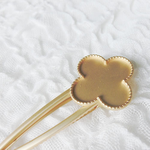 ヘアピン09 四つ葉 クローバー ゴールド