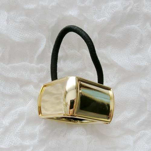 ヘアクリップ　20 ゴールド　プラスティック