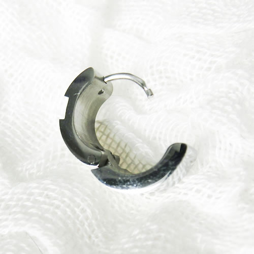 ステンレス　太フープピアス 09