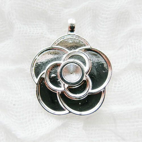 ペンダント　カメリア　花　フラワー