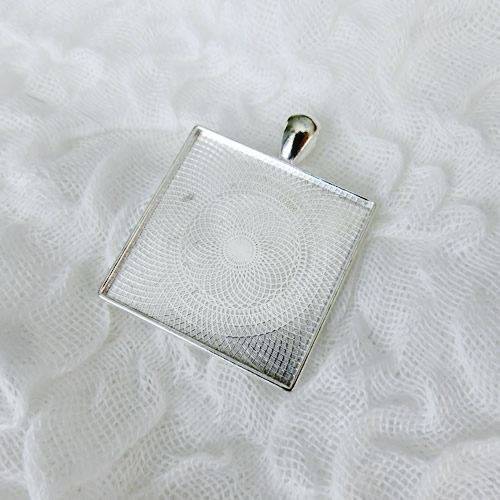 ペンダント40 スクエア　30mm 合金