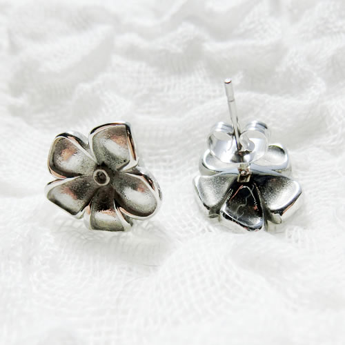 スタッドピアス 10 花 フラワー シルバー