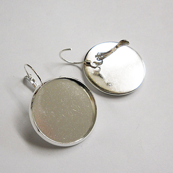 デコリシャス　ピアス　土台