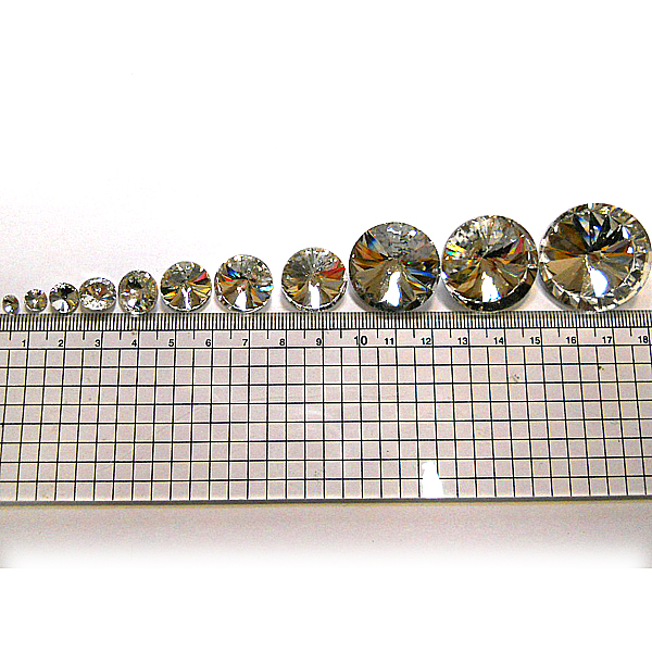 クリスタル・ビジュー・ファンシーストーン10個セット！