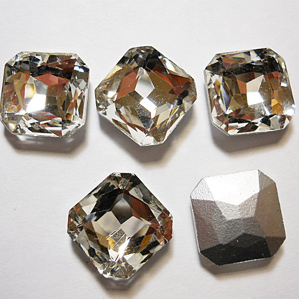 クリスタル・ビジュー・ファンシーストーン10個セット！