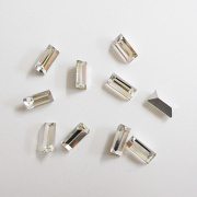 DS-77 クリスタル 　2.5mm×5mm