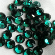 高品質ガラス フラットストーン エメラルド