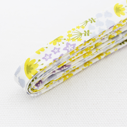 バイアステープ/12mm巾・ふちどり(４ツ折)　19 WILDFLOWER - flower bed　【2.5m巻】　バイヤステープ/コットン/裾上げ/縁しまつ/縁どり/入園入学　【デコレクションズ】【メール便対応】
