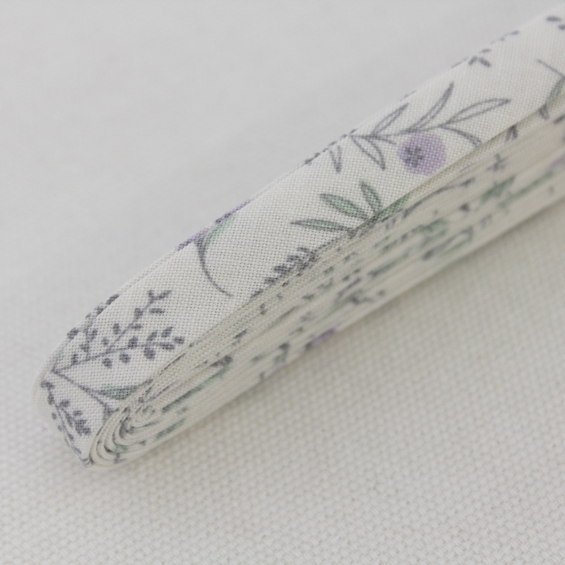 バイアステープ/12mm巾・ふちどり(４ツ折)　51 in peace - in peace　【2.5m巻】　バイヤステープ/コットン/裾上げ/縁しまつ/縁どり/入園入学　【デコレクションズ】【メール便対応】