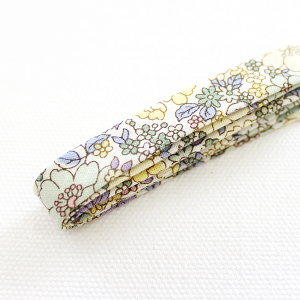 バイアステープ/12mm巾・ふちどり(４ツ折)　07 FORGET ME NOT - yellow　【2.5m巻】　バイヤステープ/コットン/裾上げ/縁しまつ/縁どり/入園入学　【デコレクションズ】【メール便対応】
