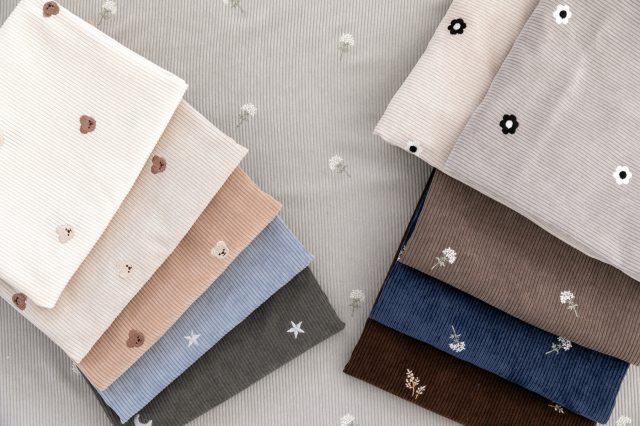 7W 刺繍コーデュロイ生地【生地・布】 カット販売