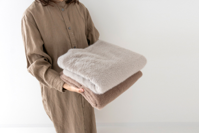 ラビットファー/幅約176cm【生地・布】カット済生地