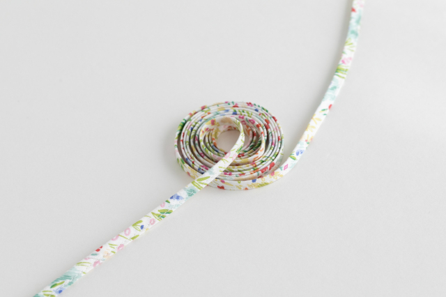 【切売り】cotton◇PETテープ『girls collection』１ループ 切売り】cotton◇PETテープ『girls collection』1ループ - メルカリ