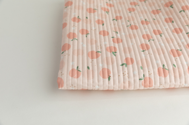 ピーチブロッサム（ピンク） ラインキルティング生地（両面