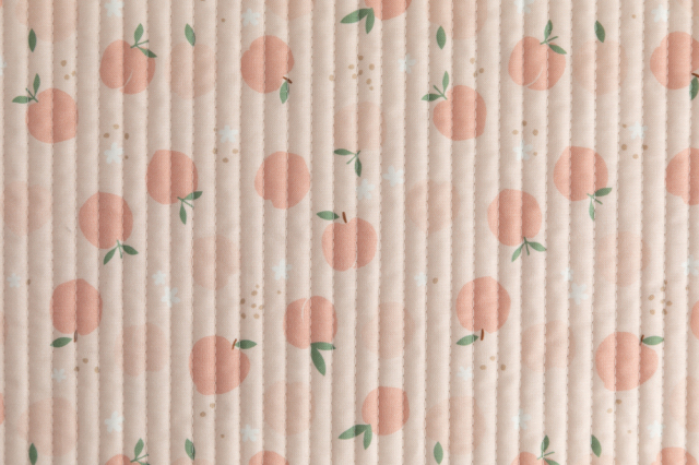 ピーチブロッサム（ピンク） ラインキルティング生地（両面