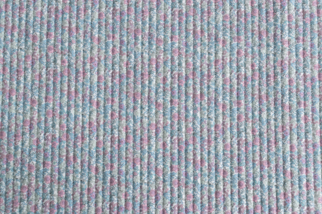 A tiny flower - fade ラインキルティング生地（両面キルティング加工