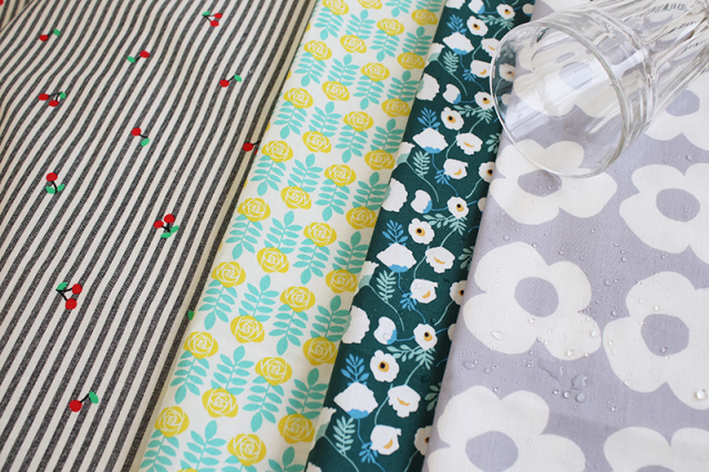 可愛い生地 防水北欧風生地・布 ≪ チェリーミルク≫ 防水コットン/幅107cm デ