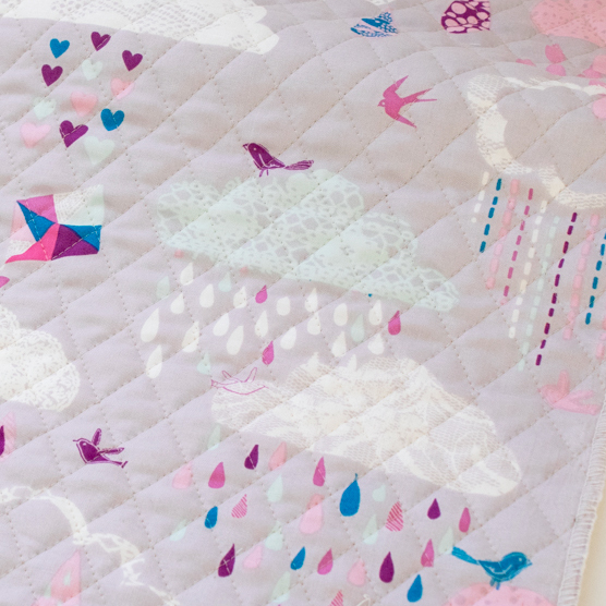 生地 布 入園入学 北欧風　≪ RAIN STORY-cloud ≫　キルティング/幅105cm　【10cm単位販売】