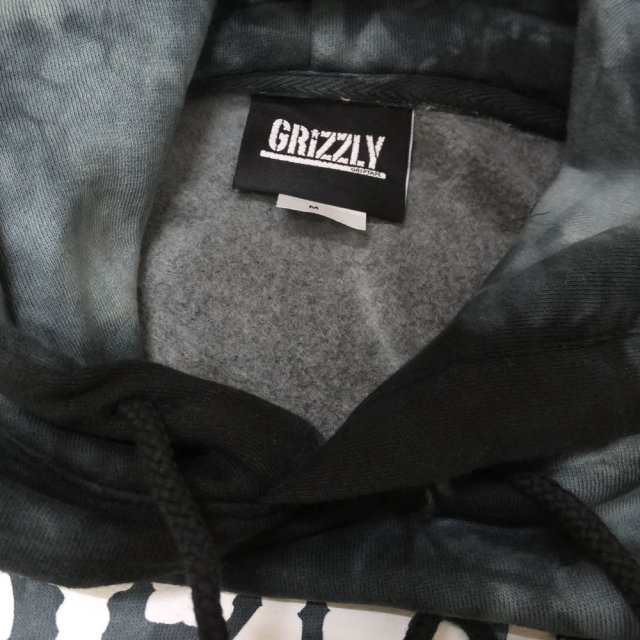 Grizzly Griptape プルオーバーパーカー STORM FRONT HOODIE GMC1808P12