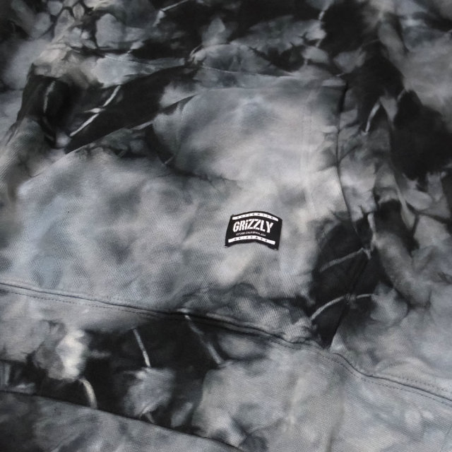 Grizzly Griptape プルオーバーパーカー STORM FRONT HOODIE GMC1808P12