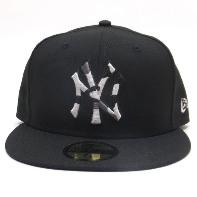 NEW ERA ニューエラ フラットバイザーキャップ 59FIFTY ニューヨーク・ヤンキース ブラック×グレーカモフラロゴ 11876749