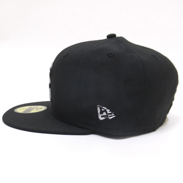 NEW ERA ニューエラ フラットバイザーキャップ 59FIFTY ニューヨーク・ヤンキース ブラック×グレーカモフラロゴ 11876749