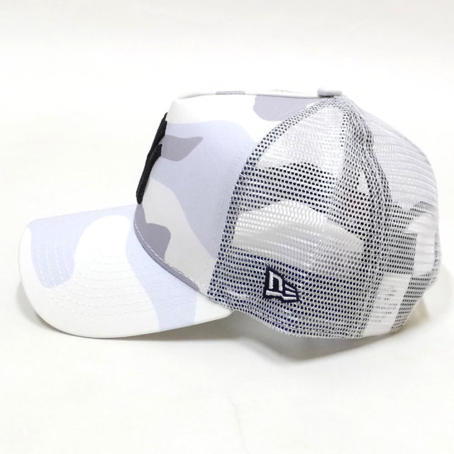 NEW ERA ニューエラ カーブバイザーキャップ 9FORTY A-Frame トラッカー ニューヨーク・ヤンキース ウッドランドカモ ブルー × スノーホワイト ホワイトアンダーバイザー 11899210