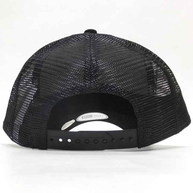 NEW ERA ニューエラ カーブバイザーキャップ 9FORTY A-Frame トラッカー ニューヨーク・ヤンキース ウッドランドカモ ブラック × スノーホワイト ブラックアンダーバイザー 11899212