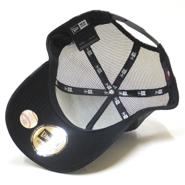 NEW ERA ニューエラ カーブバイザーキャップ 9FORTY A-Frame トラッカー ニューヨーク・ヤンキース ウッドランドカモ ブラック × スノーホワイト ブラックアンダーバイザー 11899212