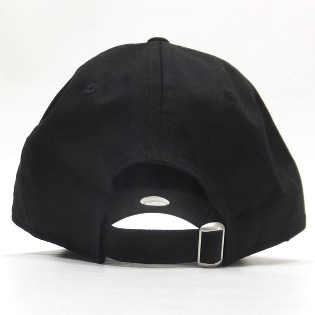 NEW ERA ニューエラ カーブバイザーキャップ 9THIRTY クロスストラップ ノンウォッシュ コットン ツイル ニューヨーク・ヤンキース ブラック × スノーホワイト 11899255