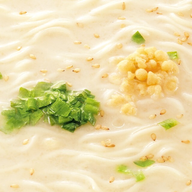 【調理イメージ】スーパーカップ1.5倍　とんこつラーメン