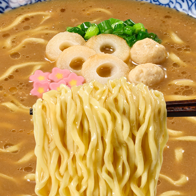 【調理イメージ】爆盛りの名店　らー麺土俵鶴嶺峰監修　濃厚魚介豚骨らー麺