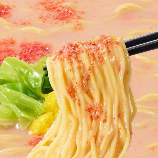 【調理イメージ】スーパーカップ1.5倍　紅のTHE濃厚　明太クリーム味ラーメン