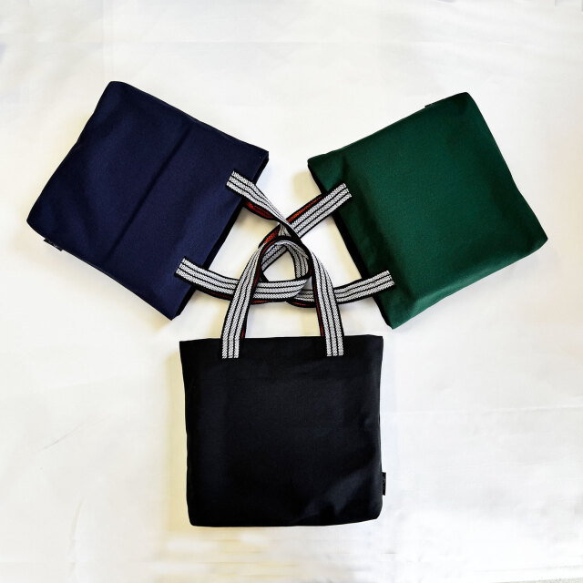 UPCYCLE豊橋帆前掛け生地使用 トートバッグ ポケット付き マグネットボタン紐表：白