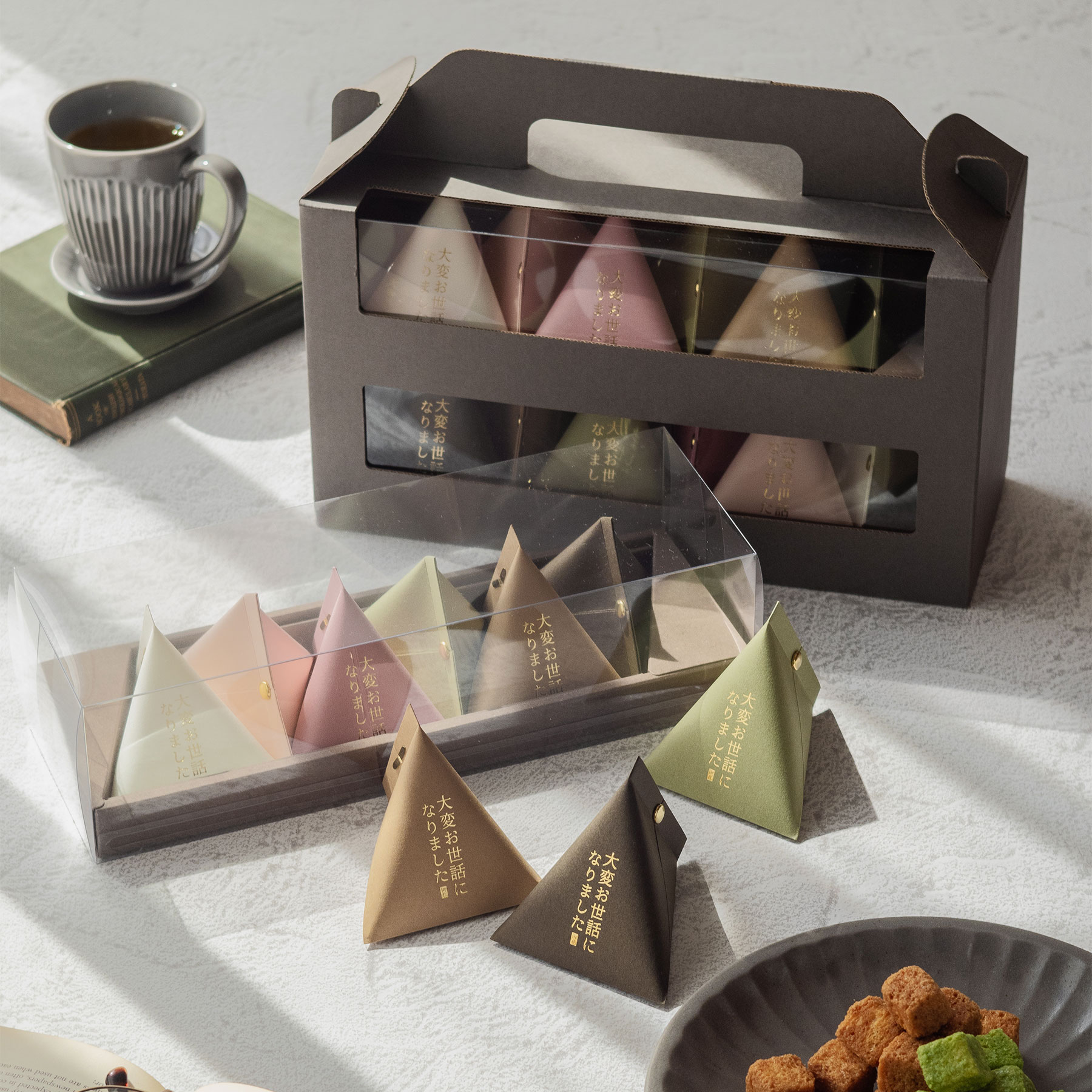 【最短即日出荷】ひと口キューブラスク6種入り「お世話になりました」GiftBox【箔押し】