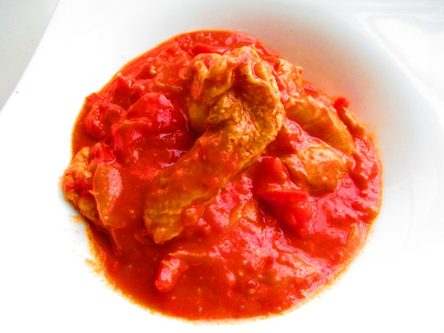 ローマ風鶏肉とパプリカ、トマトの煮込み12月20日到着分