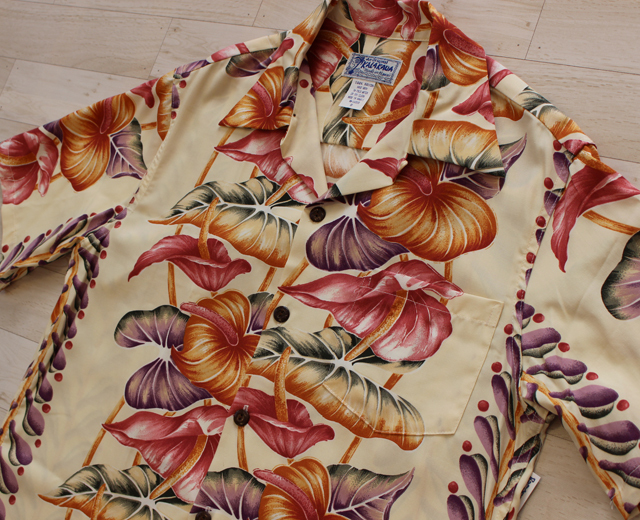 カラカウア　アロハシャツ　アンスリウム
