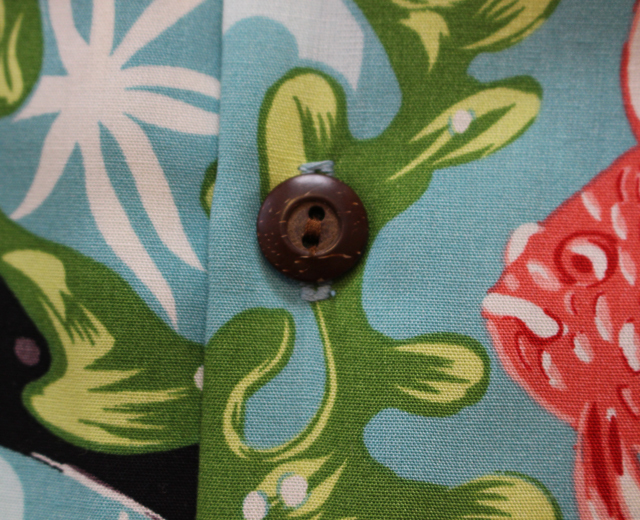 カラカウア　アロハシャツ　金魚