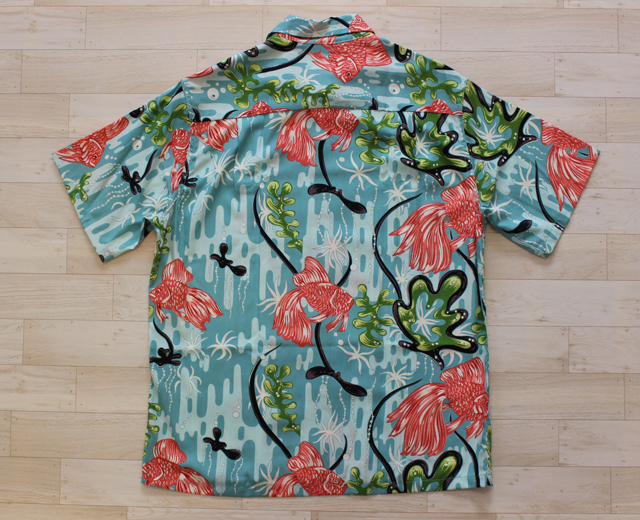 カラカウア　アロハシャツ　金魚