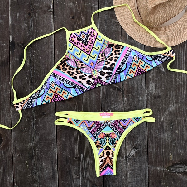 ブラジリアン バンドゥー トレンドのハイネックビキニ! エスニックテイスト