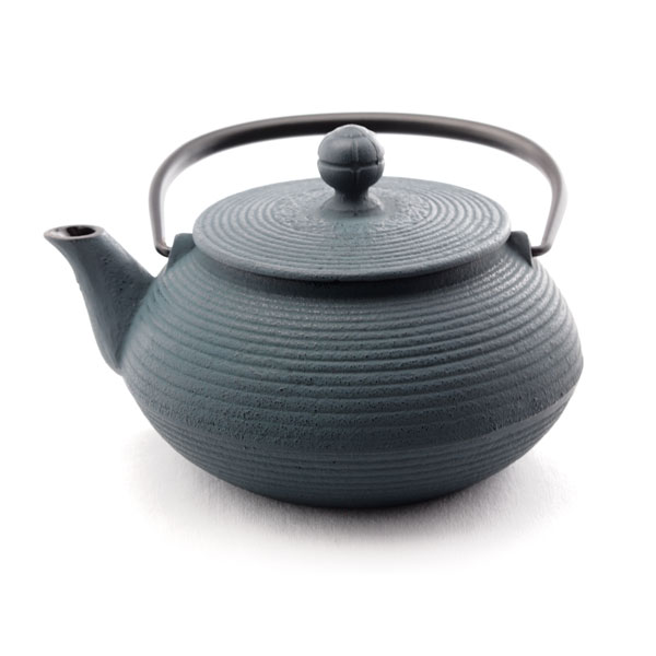 【送料無料】急須 5型線引 ダマン青 650ml≪売り切れました≫ ( 岩鋳 取っ手付き 茶こし付き 茶器 カラーポット ティーポット 南部鉄器 )