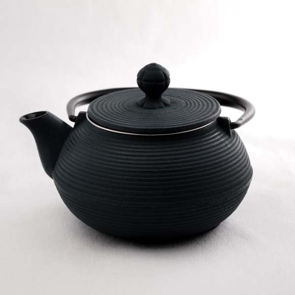 急須 3型線引 ダマン青 320ml≪売り切れました≫ ( 岩鋳 取っ手付き 茶こし付き 茶器 カラーポット ティーポット 南部鉄器 )