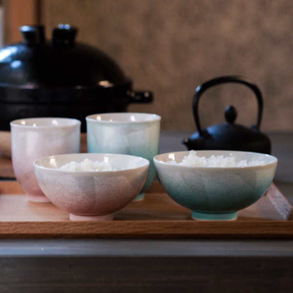 送料無料】 夫婦茶碗 夫婦湯呑 銀彩 セット / 退職祝い 定年 夫婦茶碗 